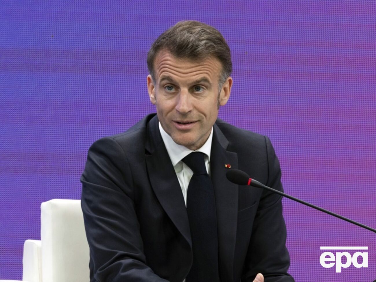 Макрон призвал средние по размеру государства объединиться против гегемонов