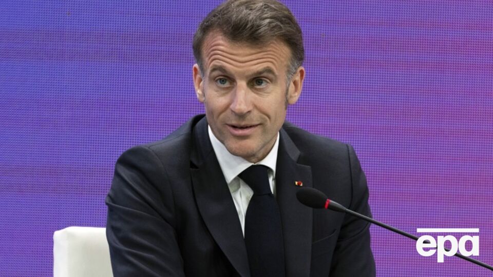 Макрон закликав середні за розміром держави об'єднатися проти гегемонів