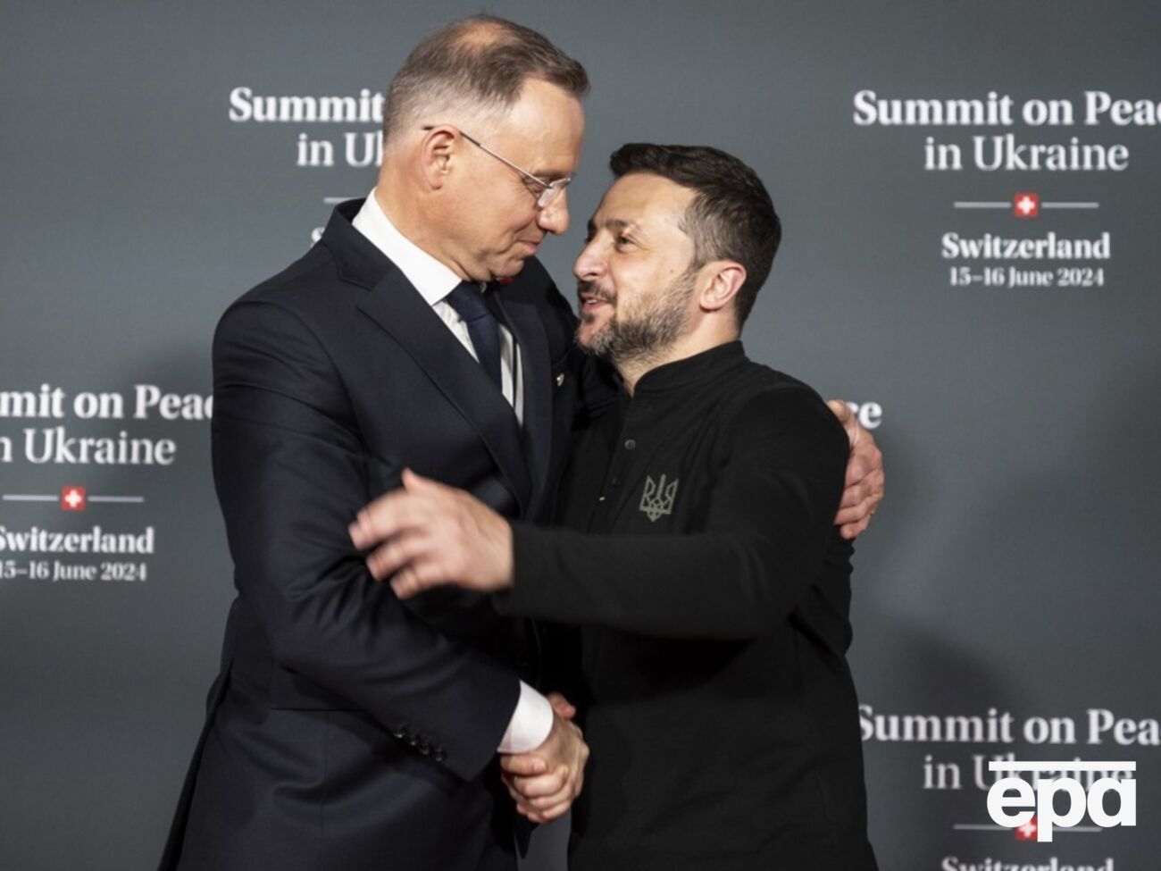 Дуда: Позвонил Зеленский: "Анджей, летят ракеты, земля дрожит. В Киеве бомбят. Война началась"