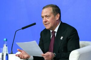 "Приводів і причин удосталь". Медведєв пригрозив Європі війною і звинуватив у цьому її ж