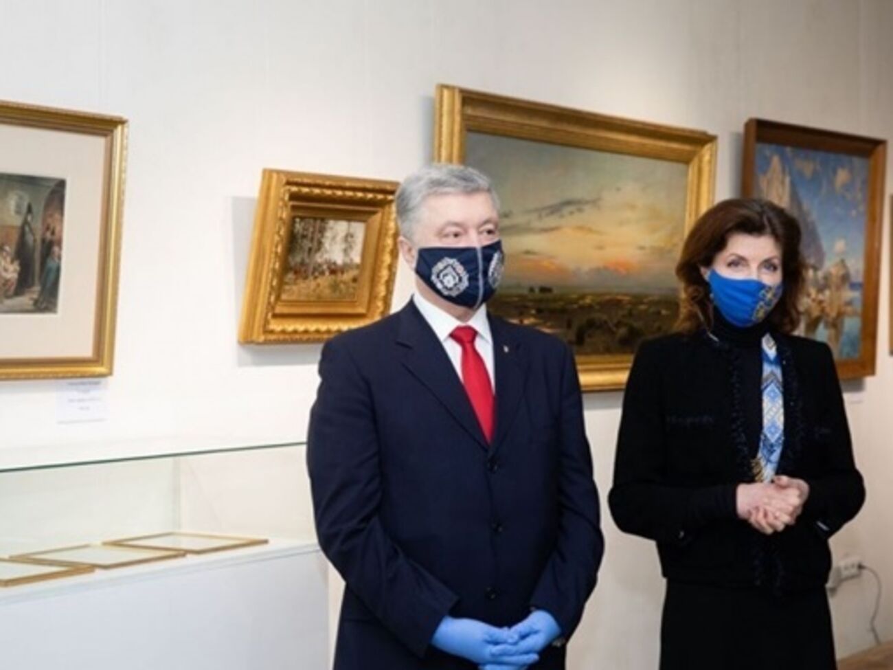 Порошенко проголошував "Геть від Москви!", але задекларував десятки робіт російських художників і жодної українського – Гладких