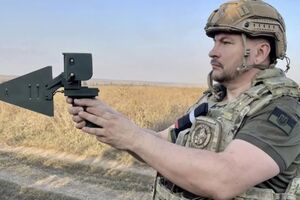 "Противнику буде боляче". В Україні випробували нові типи FPV-дронів