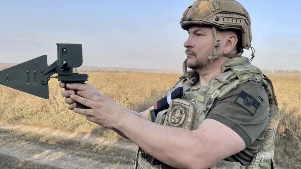 "Противнику буде боляче". В Україні випробували нові типи FPV-дронів