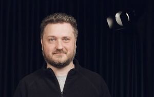 Это пытаются выдать за российскую услугу. Войну прекращайте, убийцы долбанные