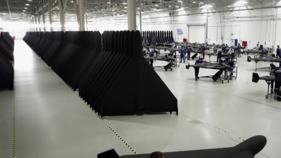 Штілерман пояснив, що атаки на такі заводи не дають довгострокового ефекту