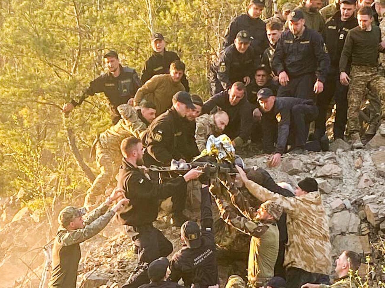 К поискам ребенка привлекли группы военных, полицейских, нацгвардейцев и спасателей