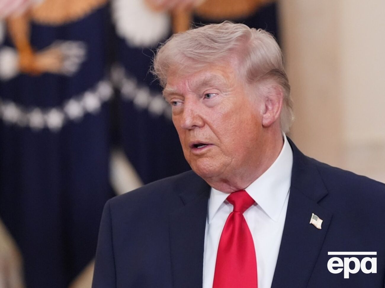 Рейтинг Трампа падає, президент розглядає перестановку основних міністрів