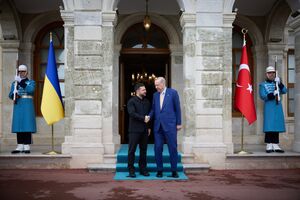 Зеленський зустрівся із президентом Туреччини Ердоганом у Стамбулі