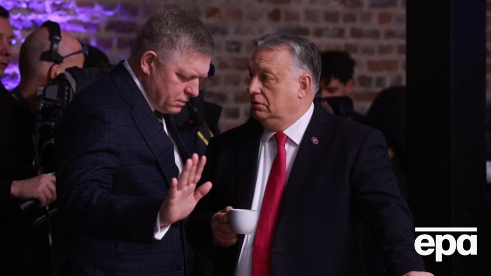 Фицо после разговора с Орбаном сравнил Евросоюз с "кораблем самоубийц" и призвал блок "вернуться к здравому смыслу"