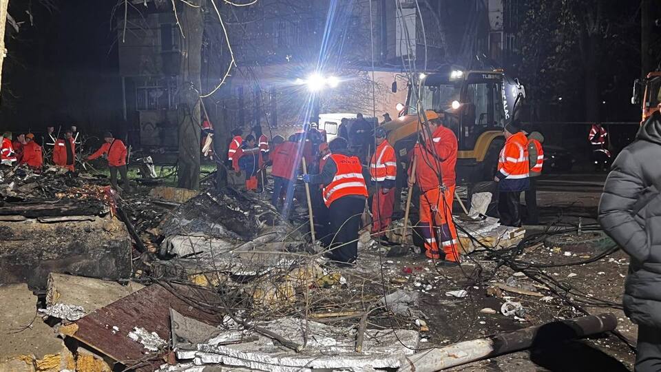 У будинках унаслідок атаки РФ чотири балкони зруйновано повністю