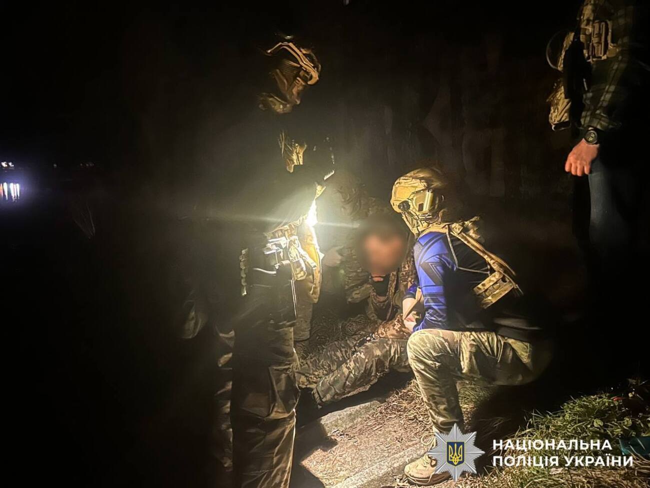 Чоловіка затримали після понад трьох годин переговорів