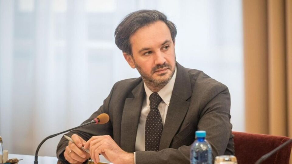 Тихий вважає, що в такий спосіб Москва намагається вплинути на вибори в Угорщині