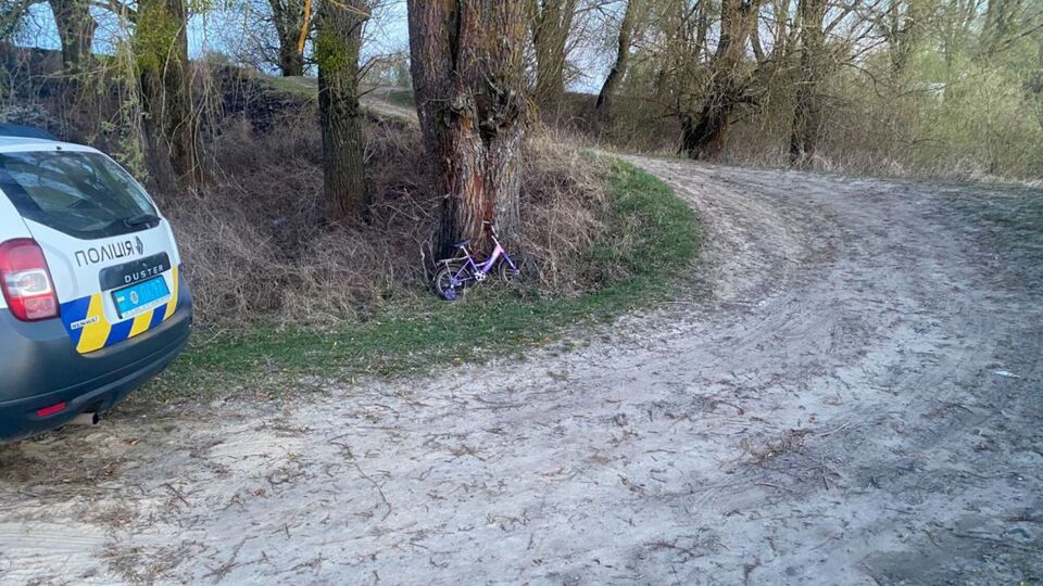 Тіло хлопчика виявили під час обстеження водойми