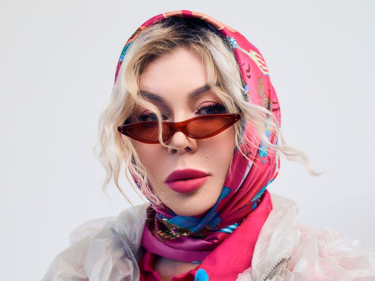 Білик народилася 1970 року в Києві