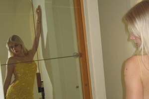 Киперман предстала в откровенном образе