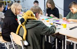 После 6–10 занятий у 95% детей исчезают симптомы травматизации, заявили организаторы проекта