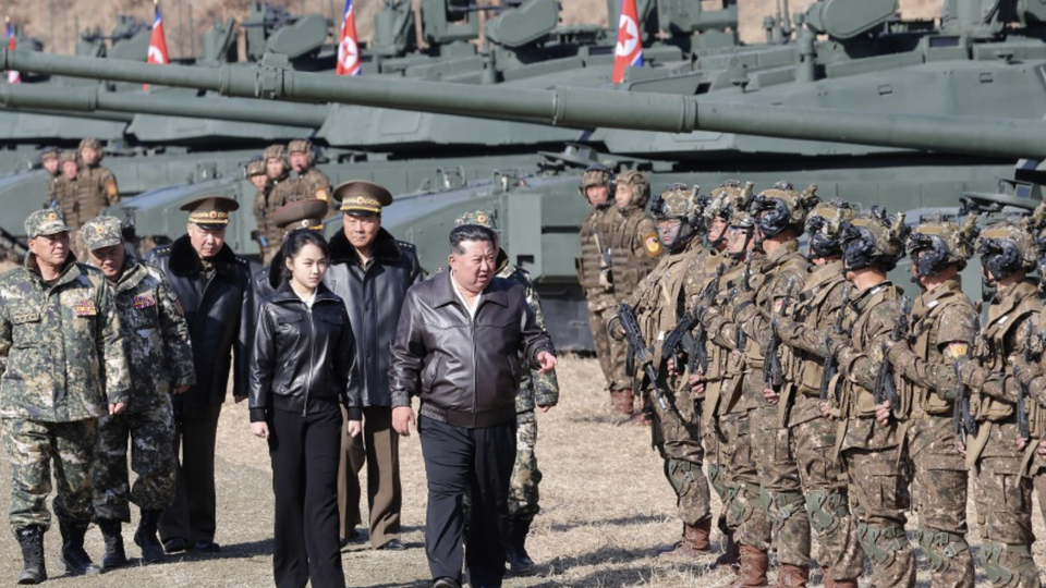 За даними ЗМІ, доньці Кім Чен Ина, імовірно, 13 років