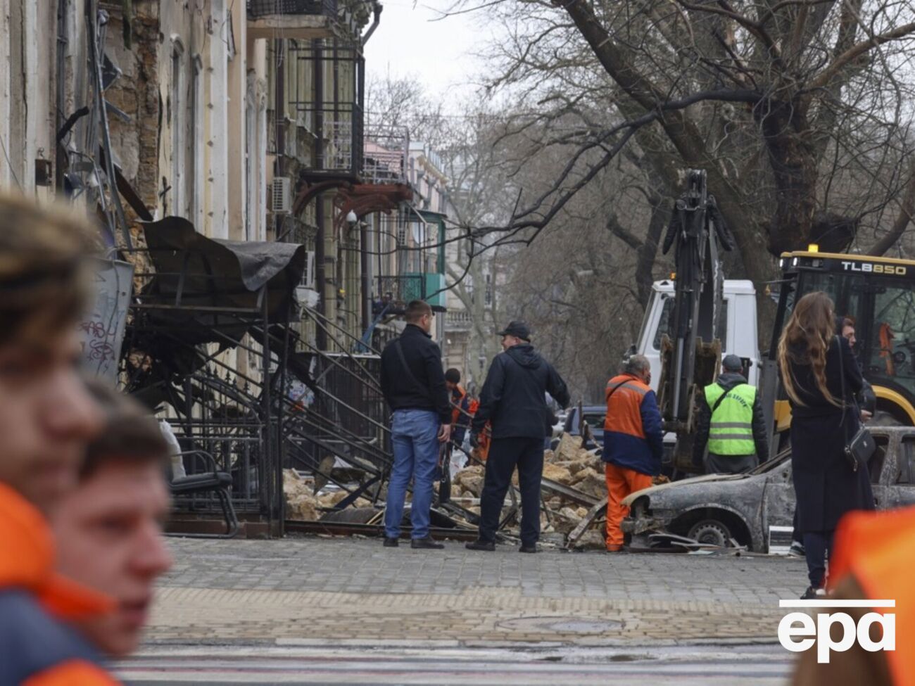 Трудоспособных одесситов, а также ВПЛ будут привлекать, в частности, к ликвидации последствий обстрелов и обеспечению жизнедеятельности города