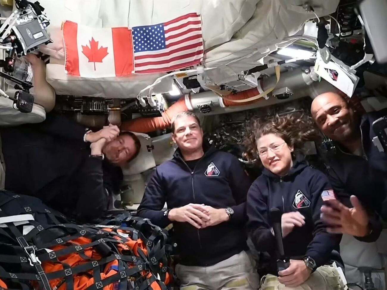 Астронавти місії відлетіли від Землі далі, ніж усі люди