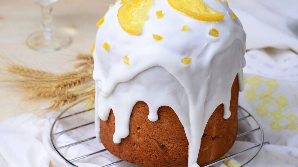 Выпекайте паски в разогретой духовке при 170 °C до готовности