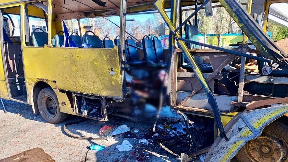 Рятувальники деблокували й урятували сімох людей