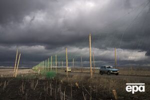 Роботи з антидронового захисту доріг у прифронтових громадах прискорять