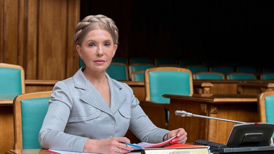 Тимошенко будут судить за предложение взяток нардепам