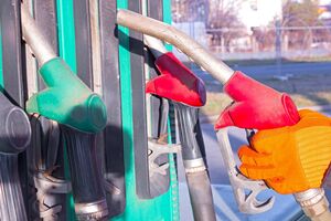 Уряд очікує зниження цін на пальне