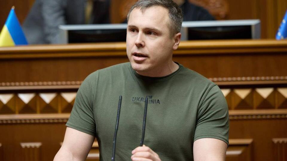 Костенко заявив, що не підтримує окремих методів роботи ТЦК і вважає, що просте "перекладання їхніх функцій" не врегулює проблеми