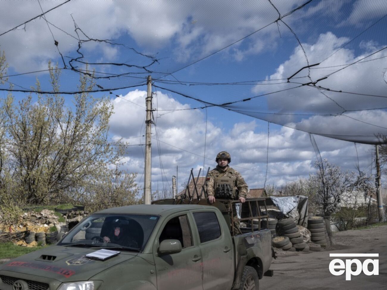 По словам Зеленского, украинским военным на покровском направлении "очень тяжело"