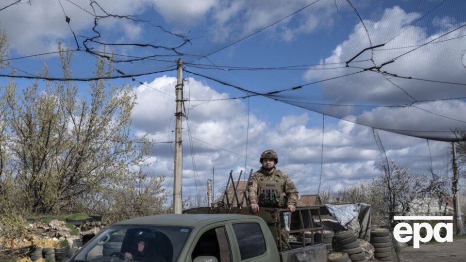 За словами Зеленського, українським військовим на покровському напрямку "дуже важко"