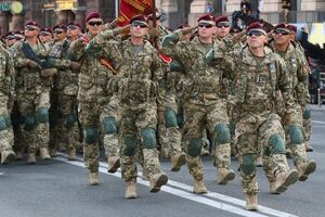 Active Group: Украинцы поддерживают баланс между сильной системой подчинения в армии и автономией подразделений