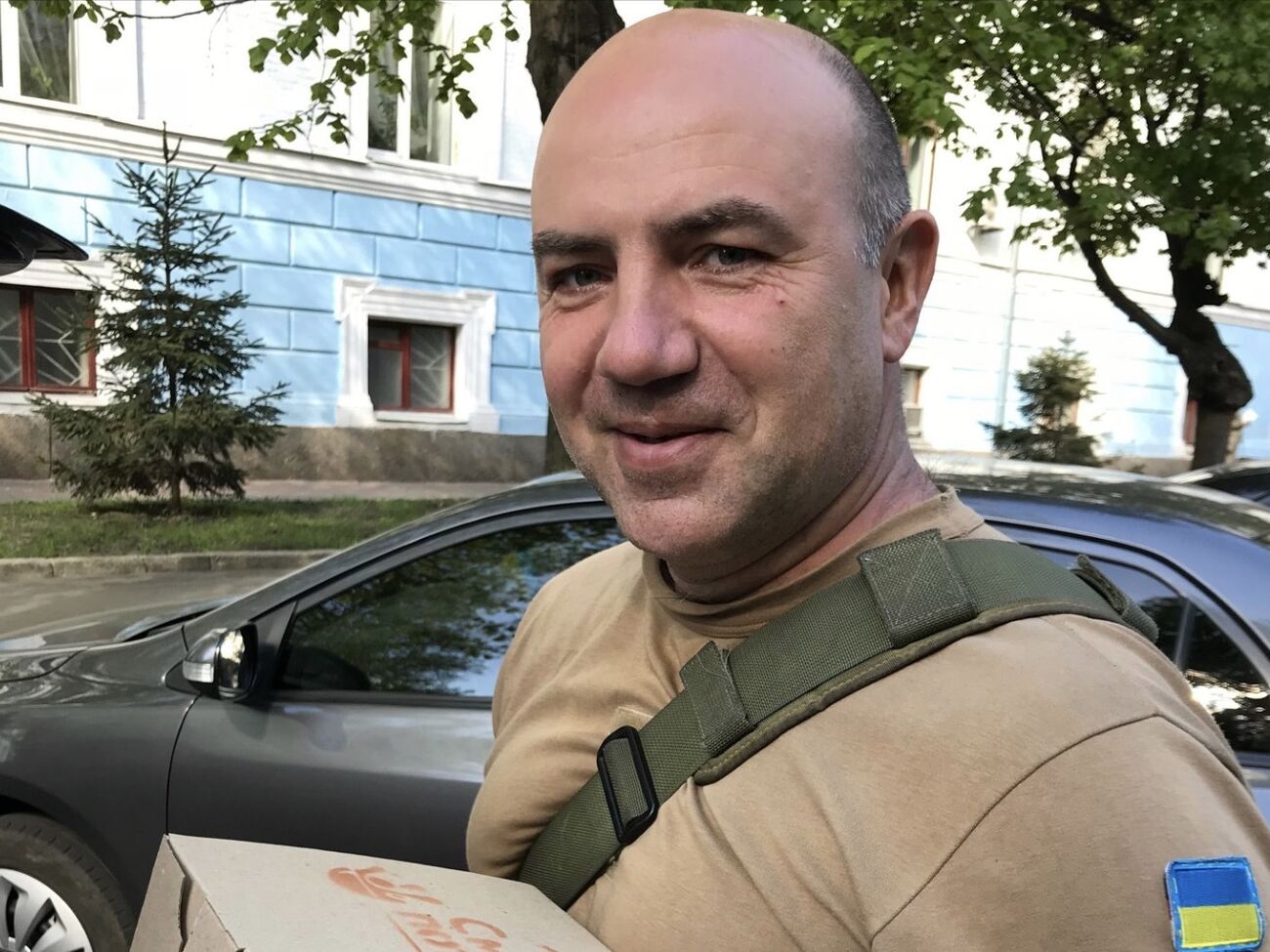 Люди йдуть у приватні клініки, а потім: є в базі захворювання? Нема? Придатний