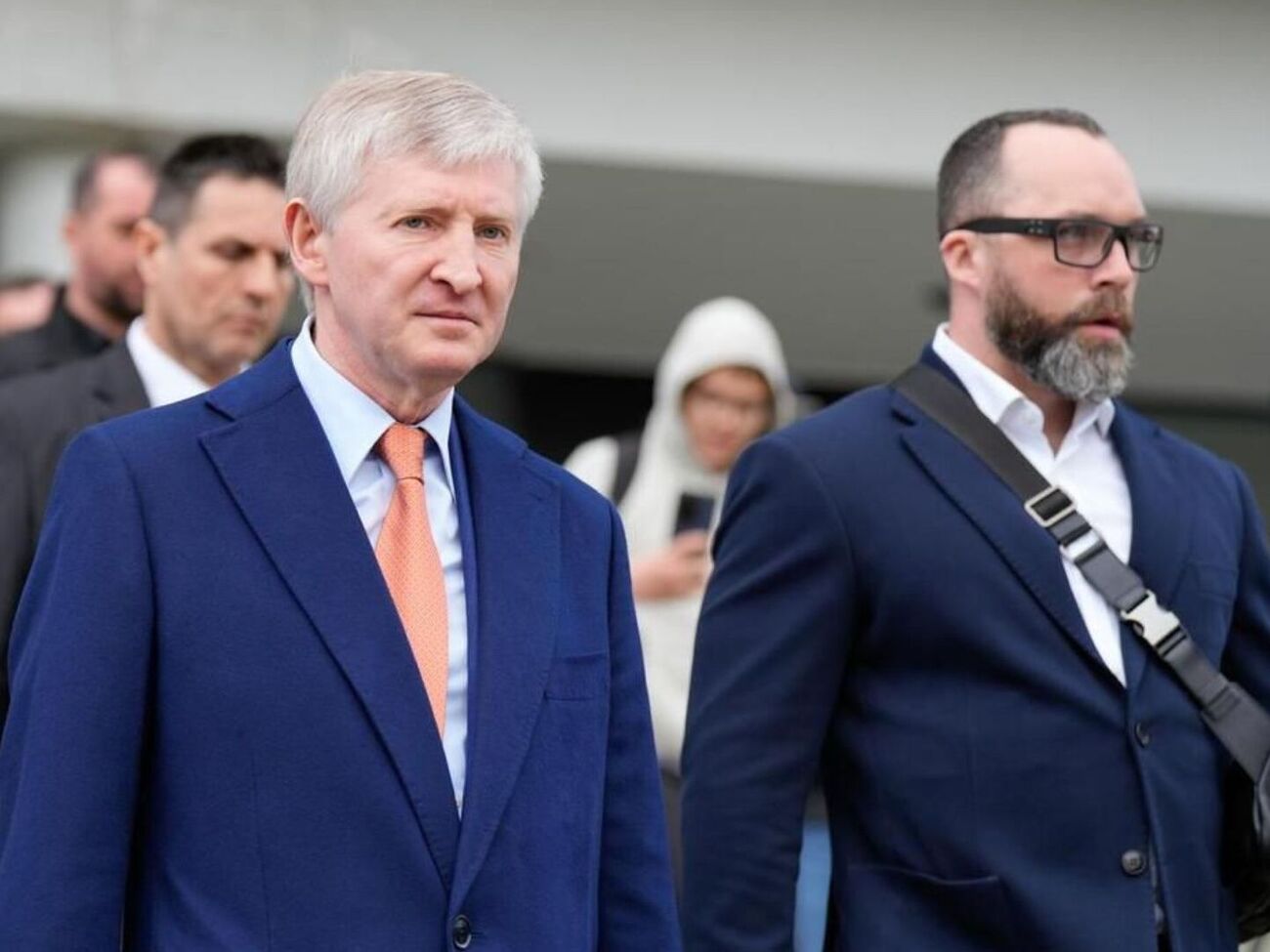 Ахметов: Мирча сказал: "Президент, вы так переживаете, что когда-нибудь умрете прямо во время матча. Поэтому после игры нужно обязательно выпить со мной белое вино"