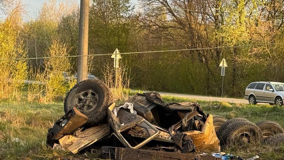 Зіткнення поїзда з автокраном. Загиблий машиніст був ветераном, котрий повернувся з фронту