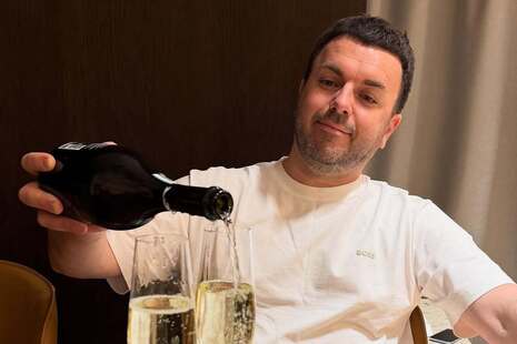 "Есть все, и даже немножко больше". 41-летний Решетник снова уехал на отдых за границу