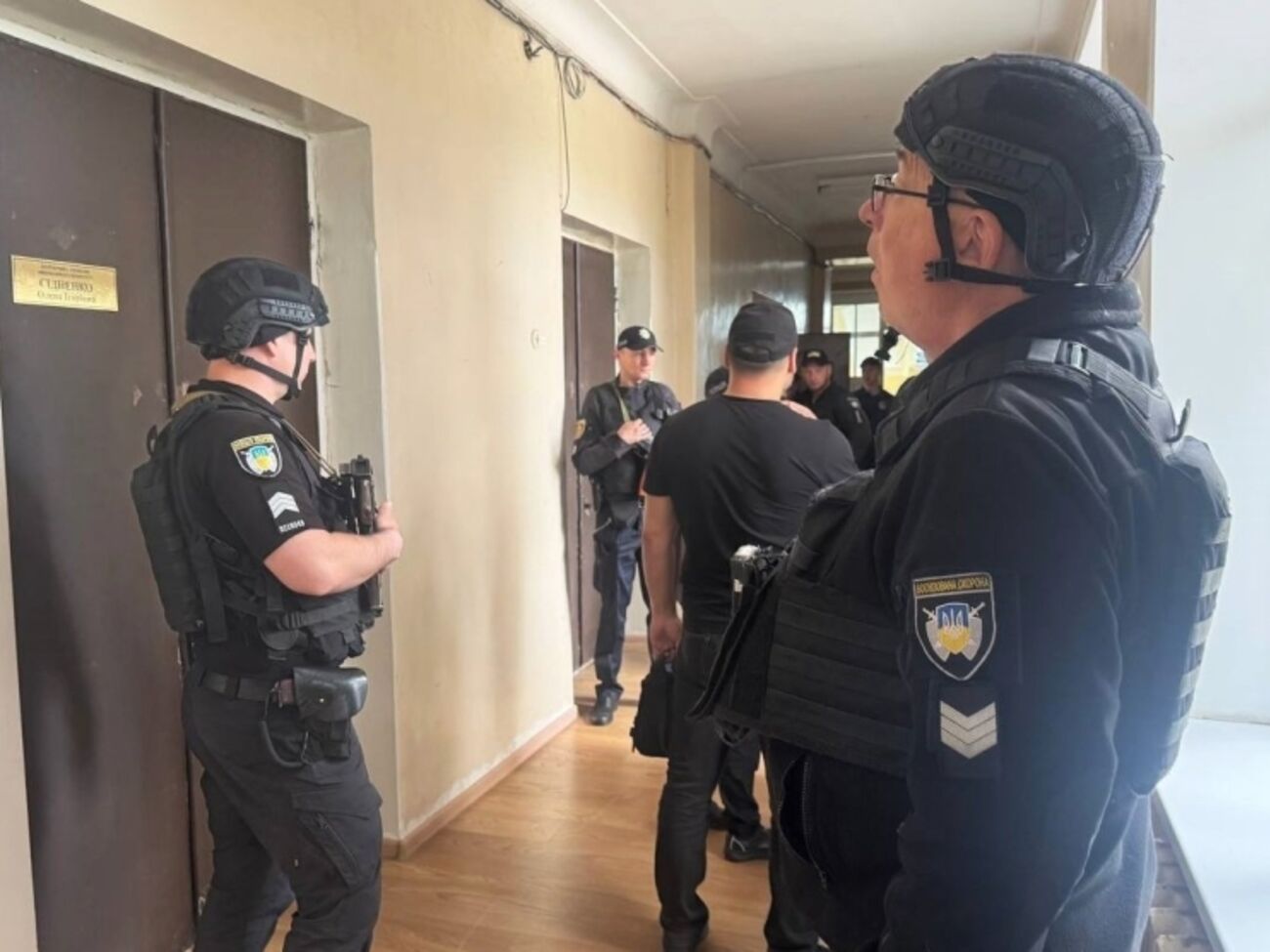 У приміщенні міськради в Кіровоградській області сталася стрілянина. Є постраждалий