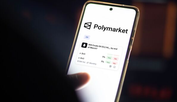 Polymarket прогнозує Україні мир до кінця року. Які події платформа вже передбачила і чому її заблоковано