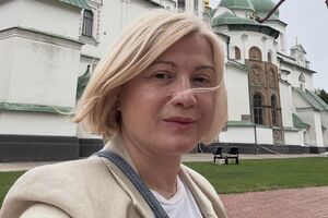 Штаб, звідси Ющенко поїде на інавгурацію. Ми щасливі. Позаду – страшна виборча кампанія з отруєнням