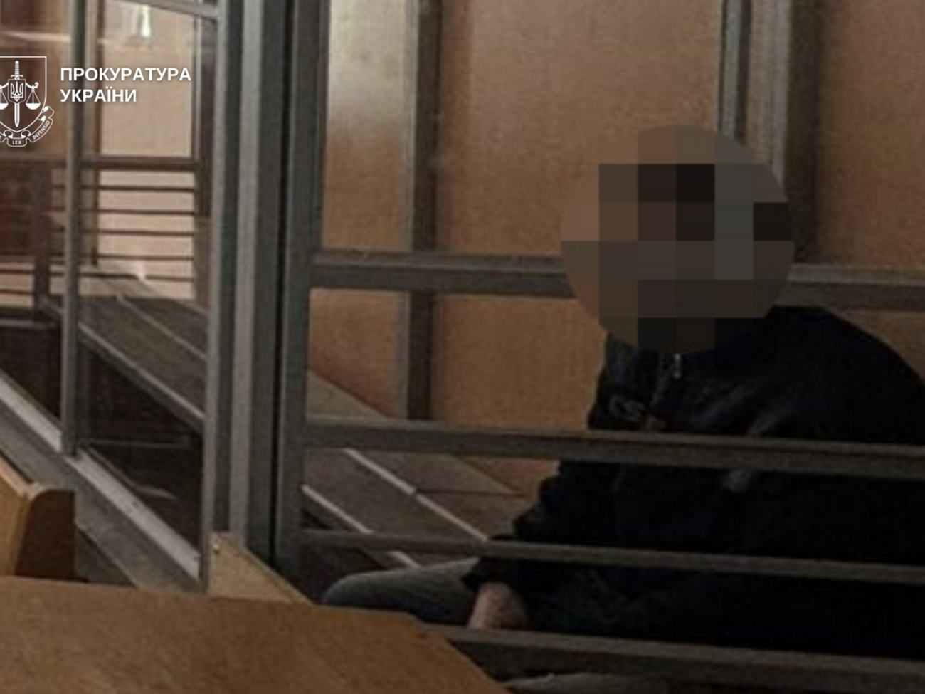 У Дніпрі судили чоловіка, який ґвалтував рідну доньку на камеру. Яке покарання призначили