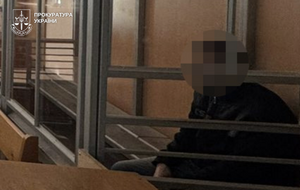У Дніпрі судили чоловіка, який ґвалтував рідну доньку на камеру. Яке покарання призначили