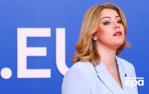 Прем'єр-міністерка Латвії пішла у відставку разом з урядом