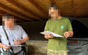Экс-министра инфраструктуры Омеляна подозревают в уклонении от исполнения обязанностей военной службы
