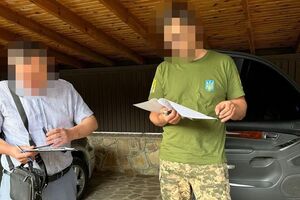 Экс-министра инфраструктуры Омеляна подозревают в уклонении от исполнения обязанностей военной службы