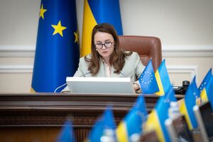 В Україні дозволили виїзд за кордон усім жінкам без винятків