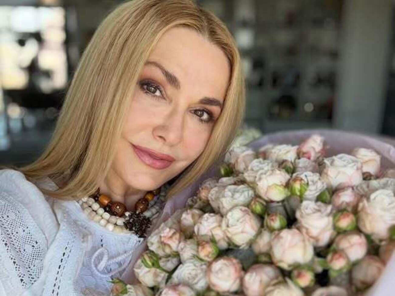 Сумська розповіла, яку кількість вишиванок має. Це не один десяток!