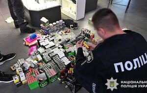 Поліція заявила про викриття масштабної схеми виробництва контрафактних вейпів
