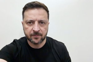 России нужно больше думать о своих НПЗ, а не о землях других народов – Зеленский