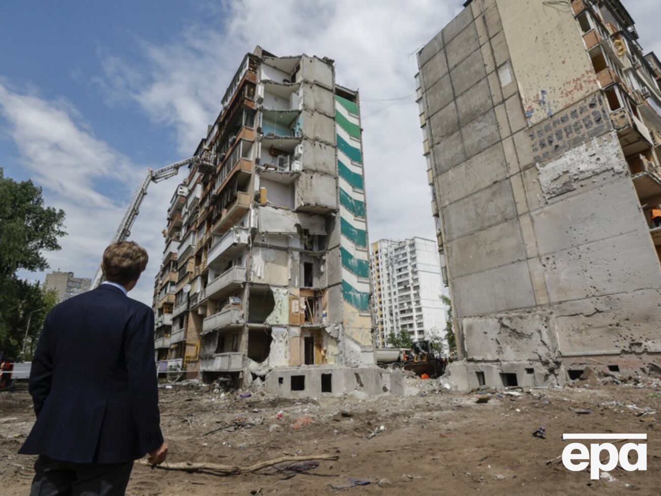 "Потрібно більше захисту". Зеленський заявив, що за тиждень через обстріли РФ загинуло 52 людини 