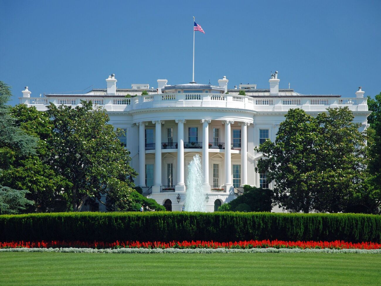 У США заблокували фінансування проєкту бальної зали Трампа – Bloomberg